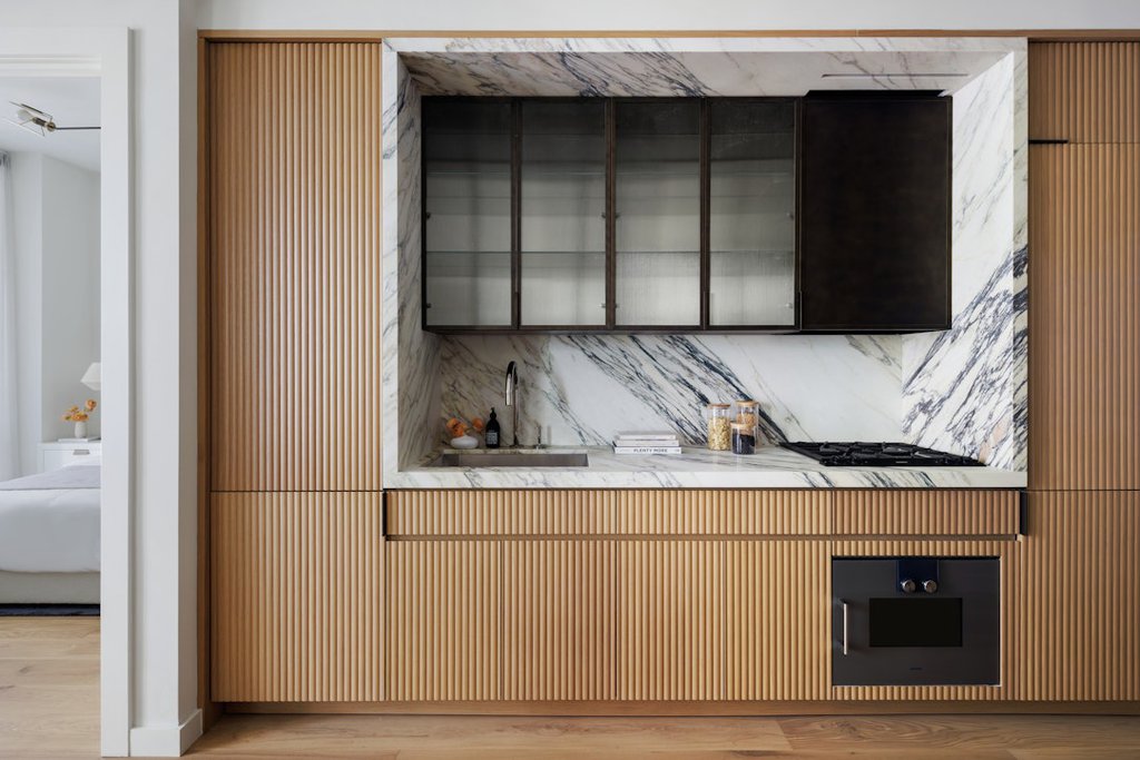 135 East 47th Street, Unit 6A