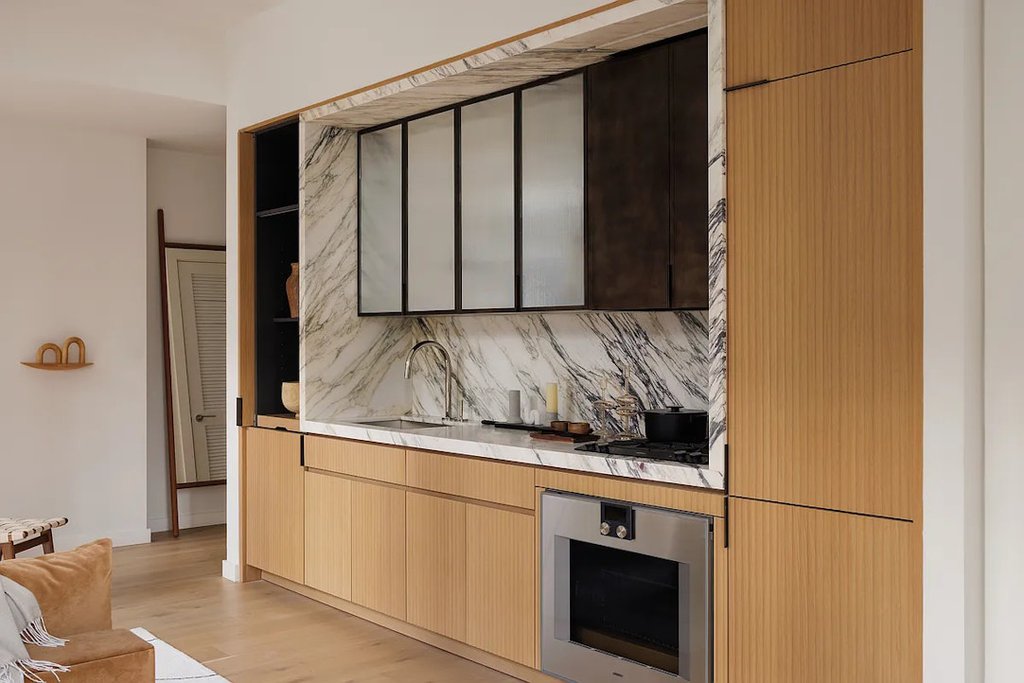 135 East 47th Street, Unit 21D