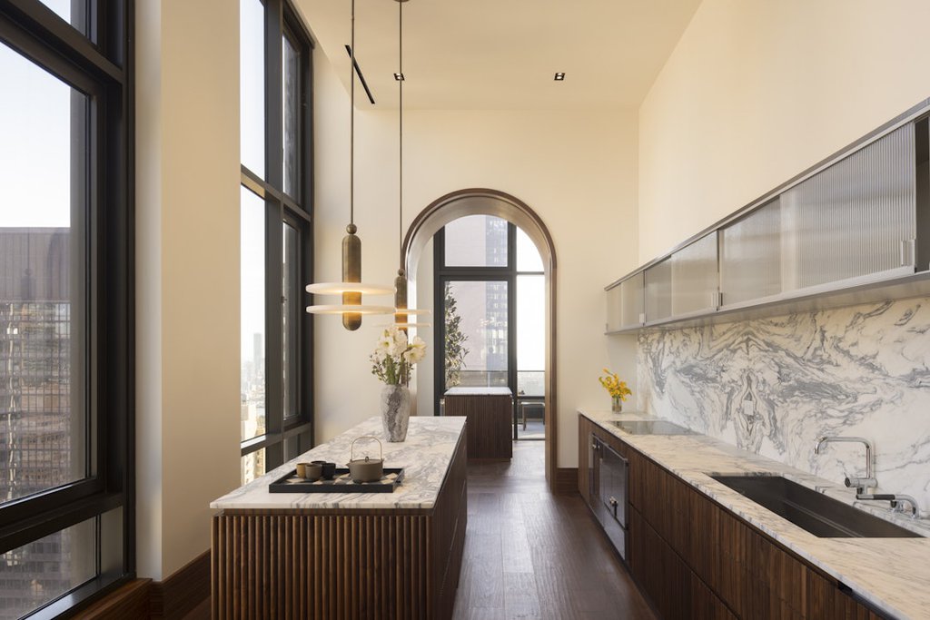 135 East 47th Street, Unit 21D photo 12