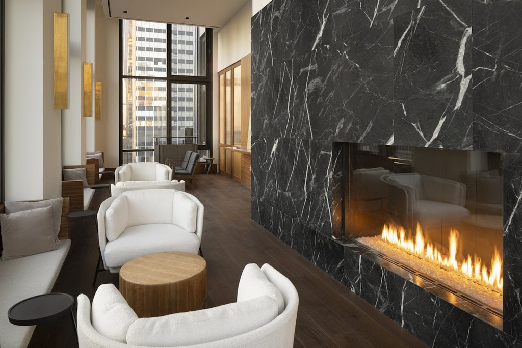 135 East 47th Street, Unit 21D photo 15