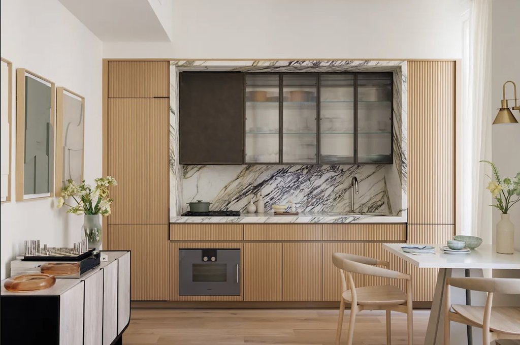 135 East 47th Street, Unit 22A