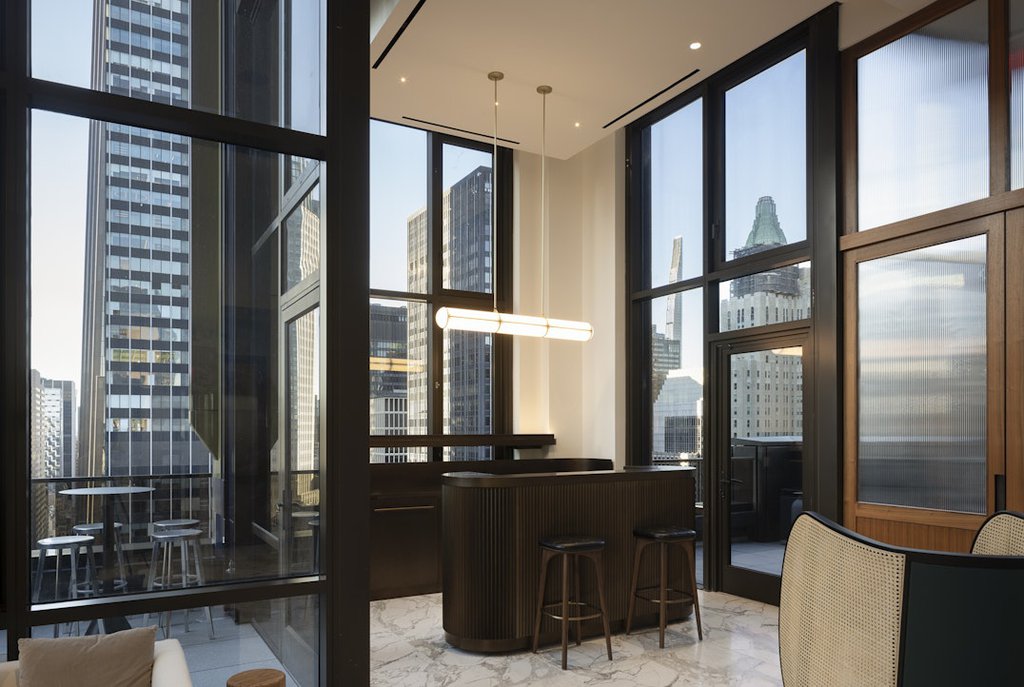 135 East 47th Street, Unit 22A photo 12