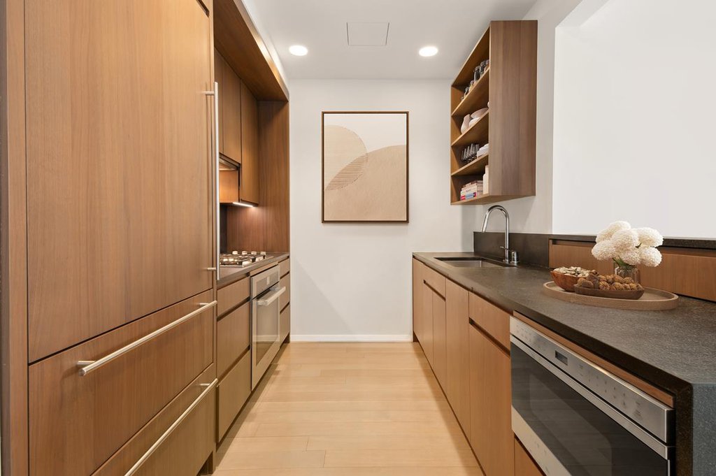 50 West Street, Unit 15B photo 4