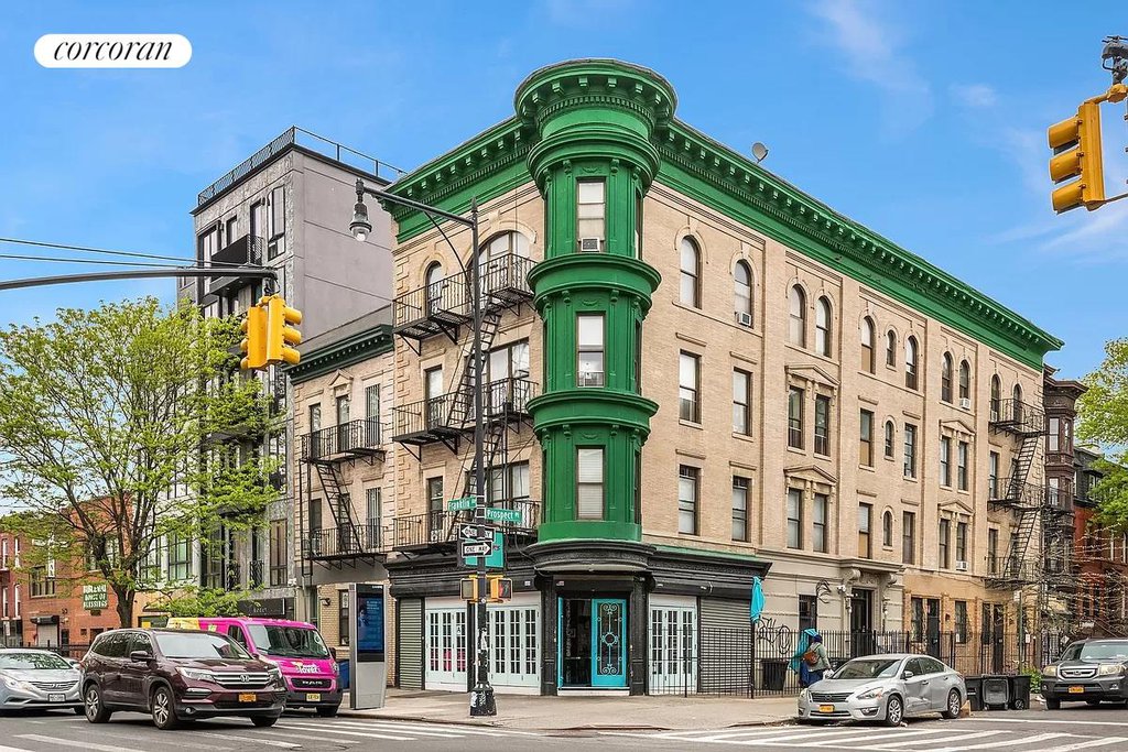 685 Franklin Avenue