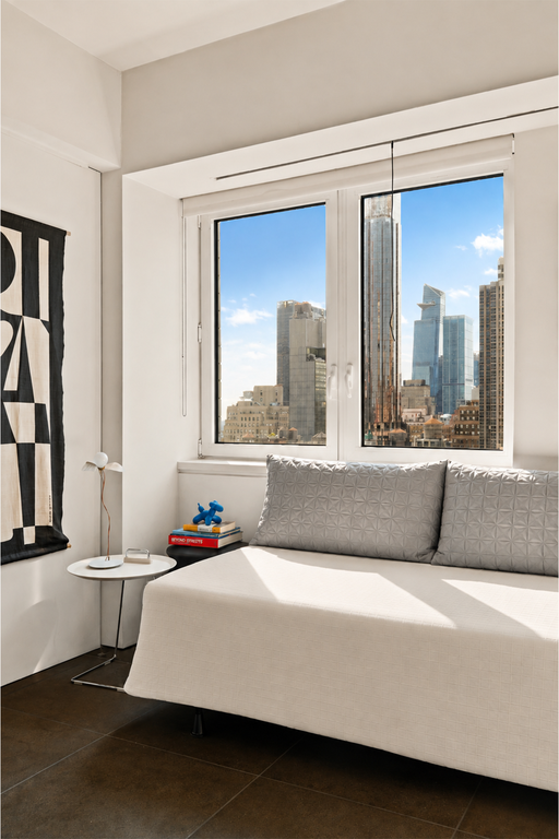 425 Fifth Avenue, Unit 30E photo 4