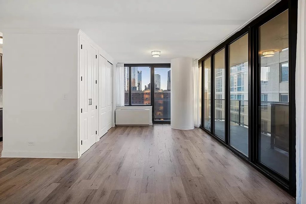 161 West 61st Street, Unit Apt11C