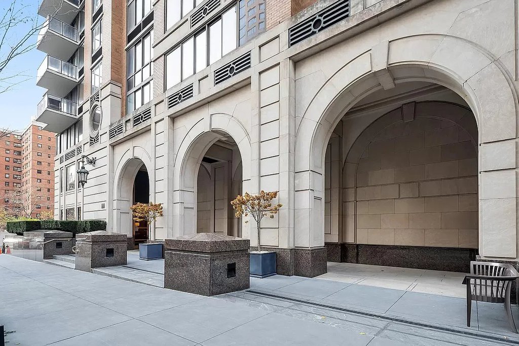 161 West 61st Street, Unit Apt11C photo 20
