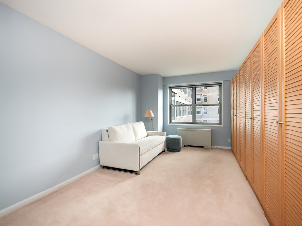 150 East 69th Street, Unit 16P photo 9