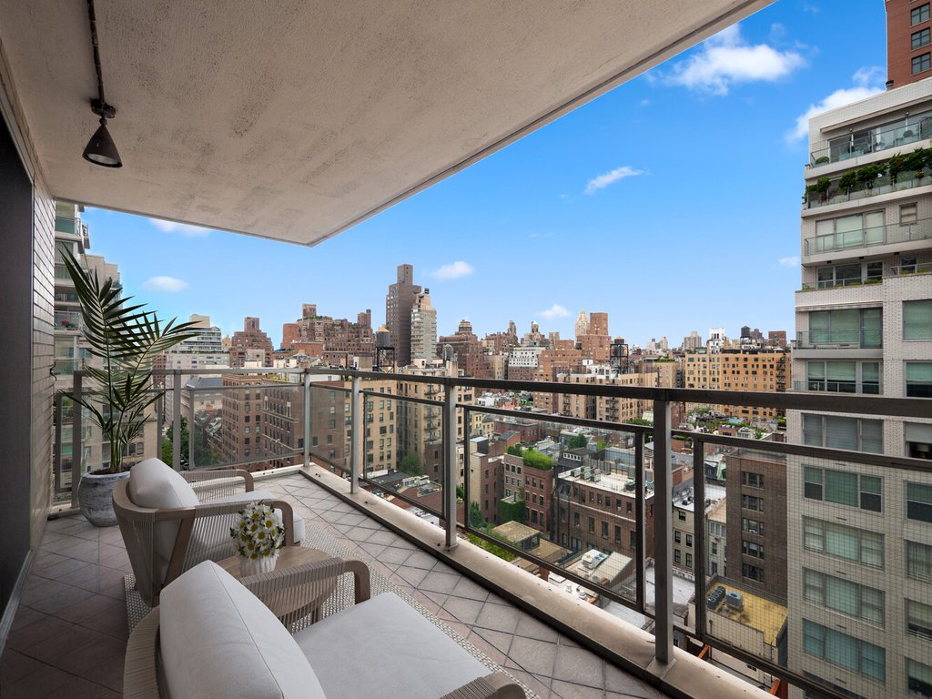 150 East 69th Street, Unit 16P photo 12