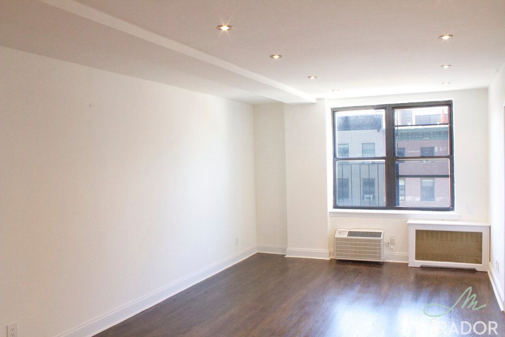255 West 14th Street, Unit 5A photo 2