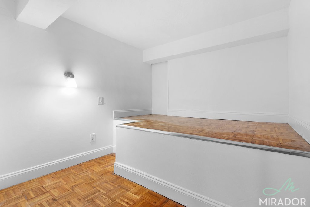 43 West 16th Street, Unit 2G photo 5