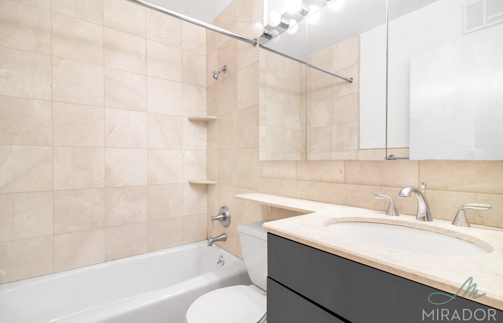 270 Park Avenue South, Unit 8C photo 11