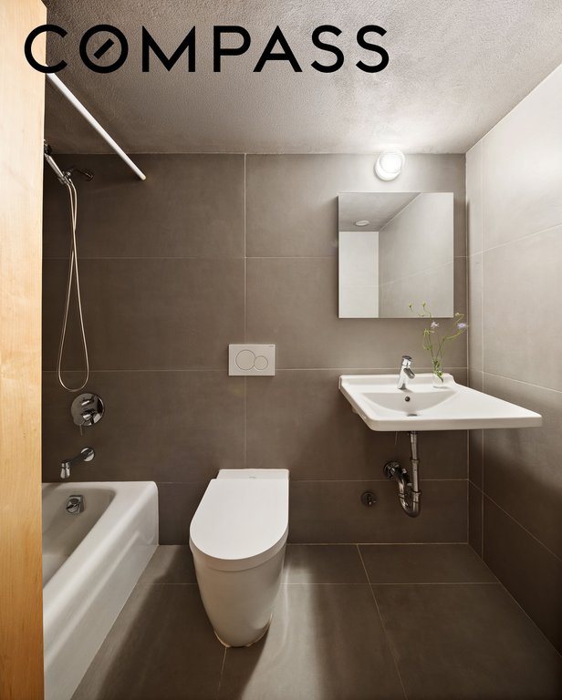 529 West 42nd Street, Unit 1A photo 9