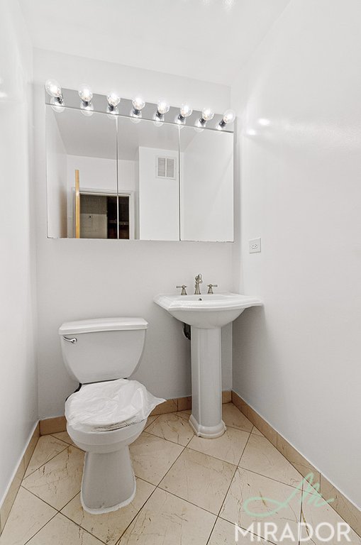 330 East 39th Street, Unit 10M photo 11