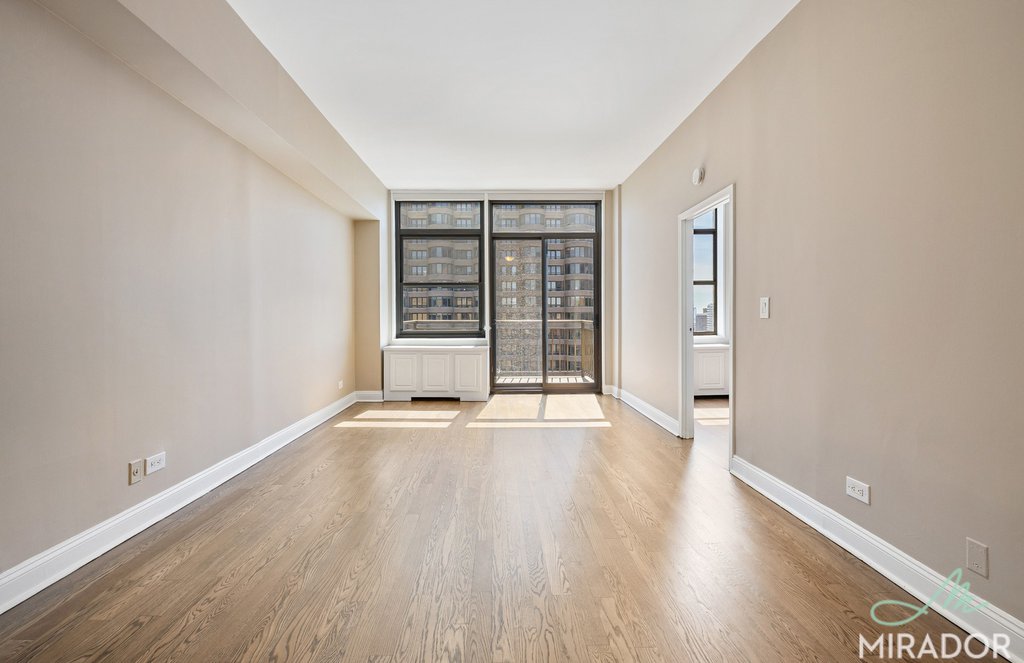 330 East 39th Street, Unit 37C photo 4