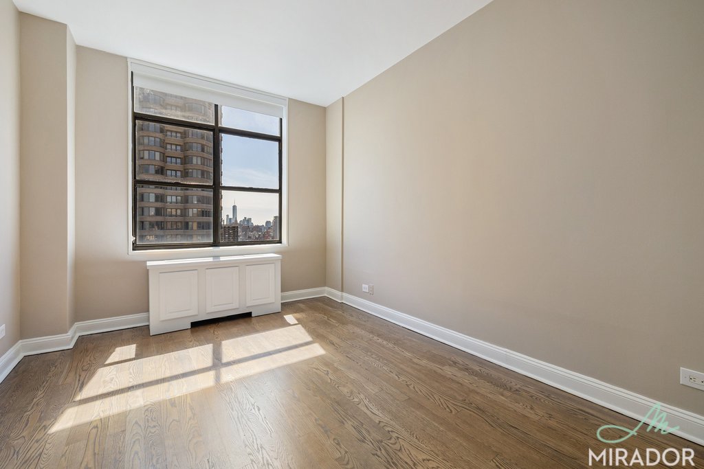 330 East 39th Street, Unit 37C photo 6