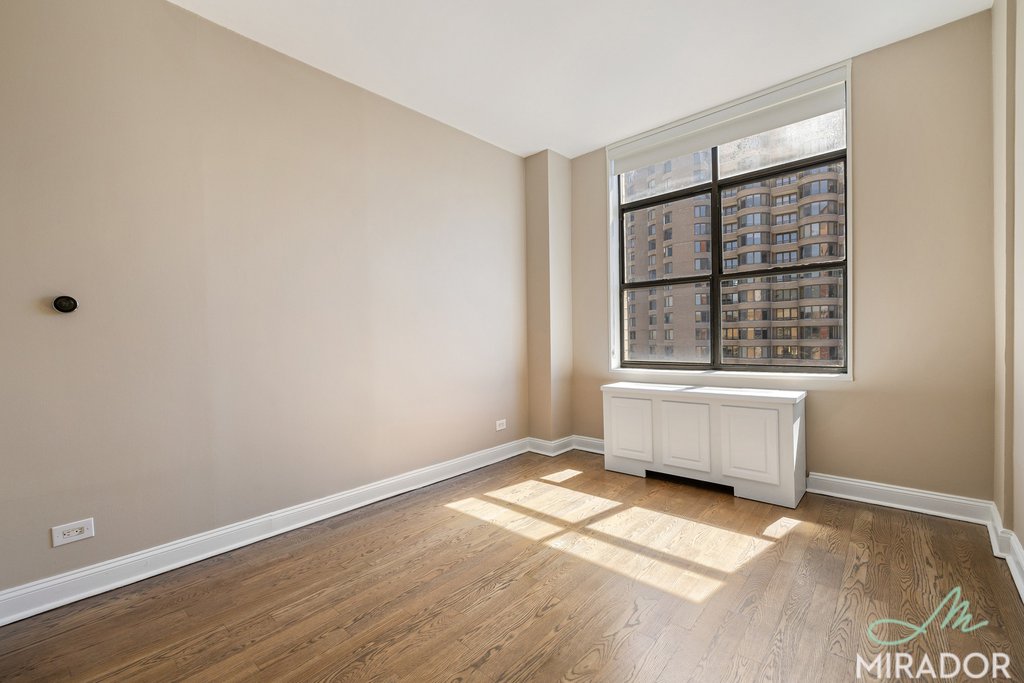 330 East 39th Street, Unit 37C photo 7