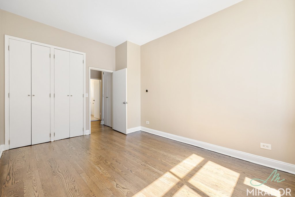 330 East 39th Street, Unit 37C photo 8