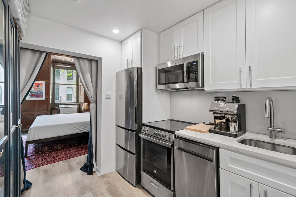 151 East 62nd Street, Unit 2A photo 5