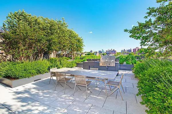 550 Vanderbilt Avenue, Unit 210 photo 20