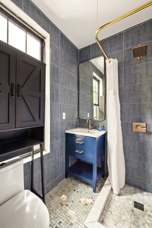 582 East 28th Street, Unit 3FAMILY photo 10