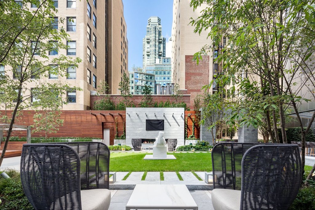 217 West 57th Street, Unit 77EW photo 14