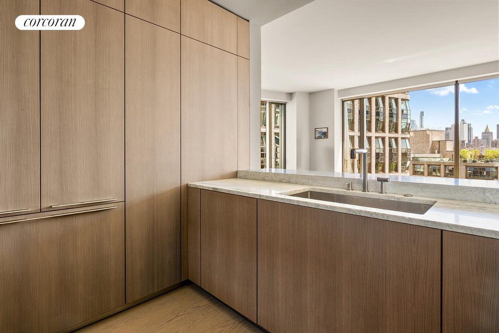 500 West 18th Street, Unit W12D photo 7