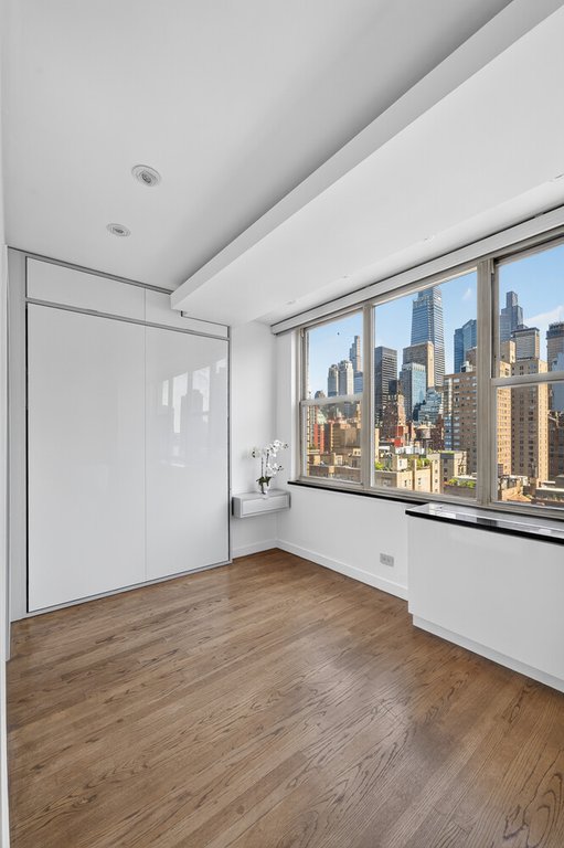 155 East 34th Street, Unit 20K photo 15