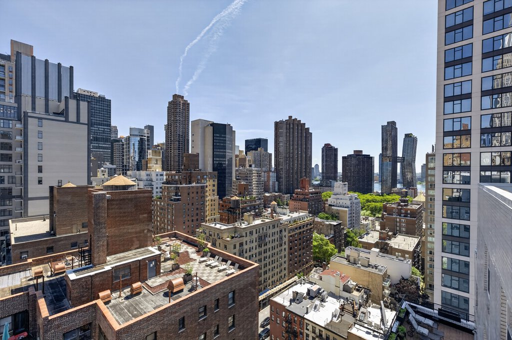 155 East 34th Street, Unit 20K photo 21
