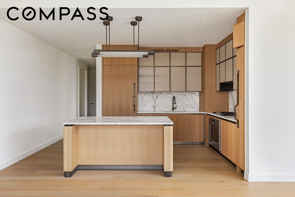 515 West 18th Street, Unit 816 photo 2