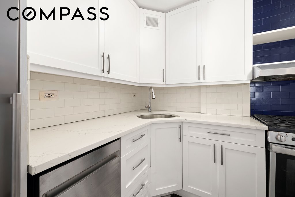 230 East 15th Street, Unit 9K photo 5