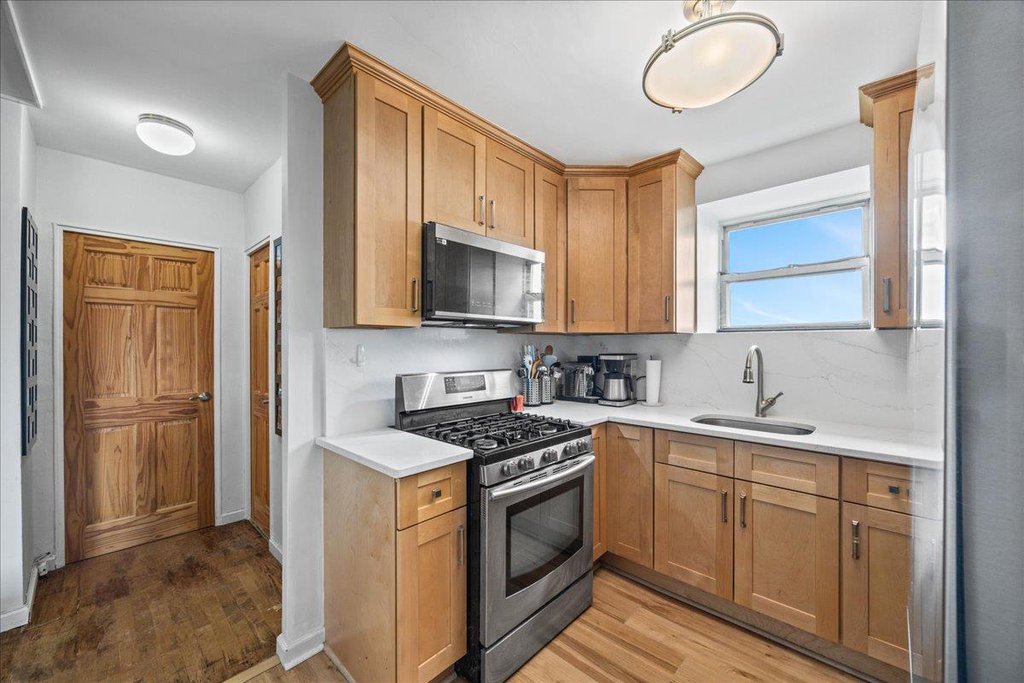 5700 Arlington Avenue, Unit 18V photo 13