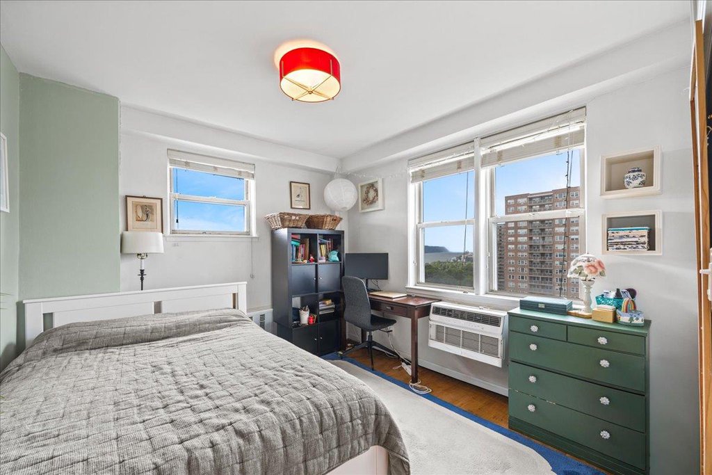 5700 Arlington Avenue, Unit 18V photo 17