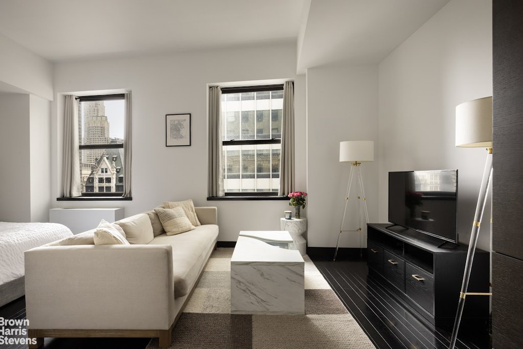 20 Pine Street, Unit 2905 photo 5