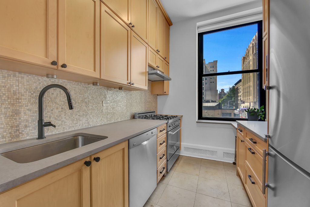 250 Mercer Street, Unit A202 photo 6
