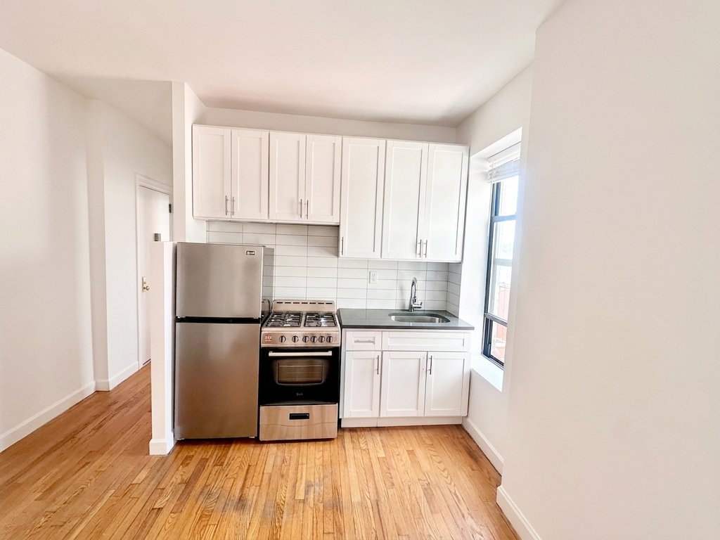 375 86th Street, Unit 18 photo 6