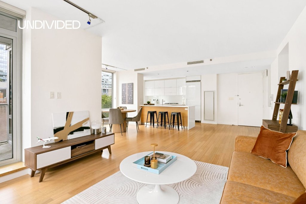303 East 33rd Street, Unit 7F photo 2