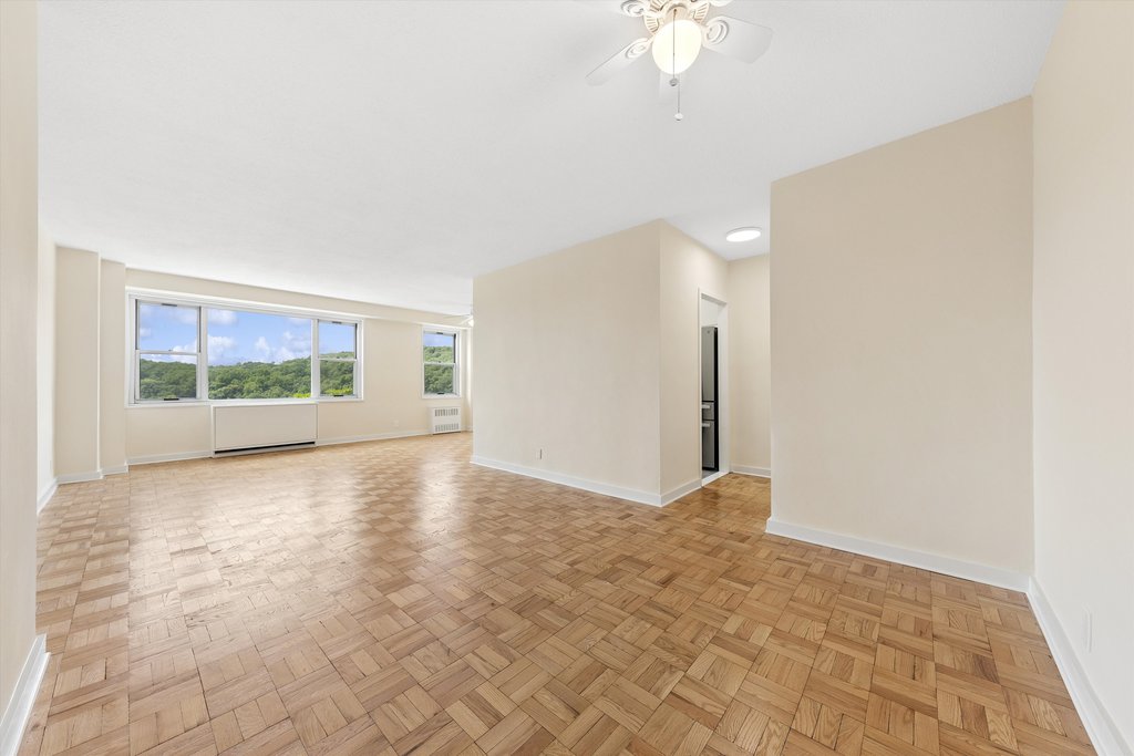 2400 Johnson Avenue, Unit 2D