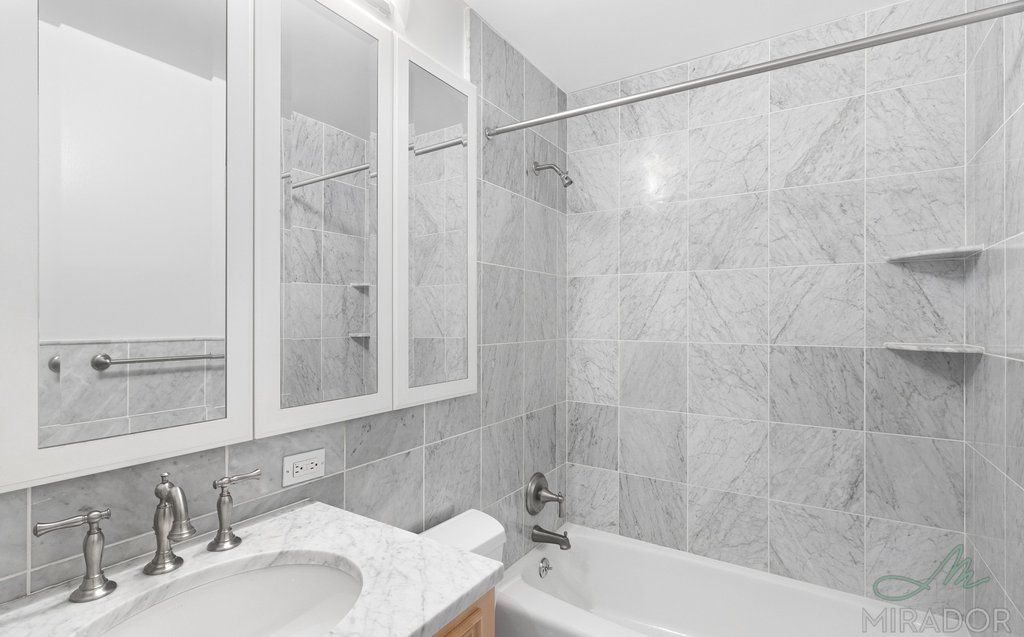 145 West 67th Street, Unit 9H photo 5
