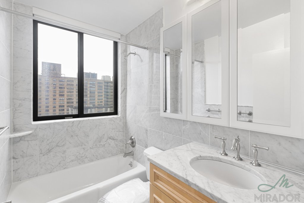 145 West 67th Street, Unit 9H photo 13