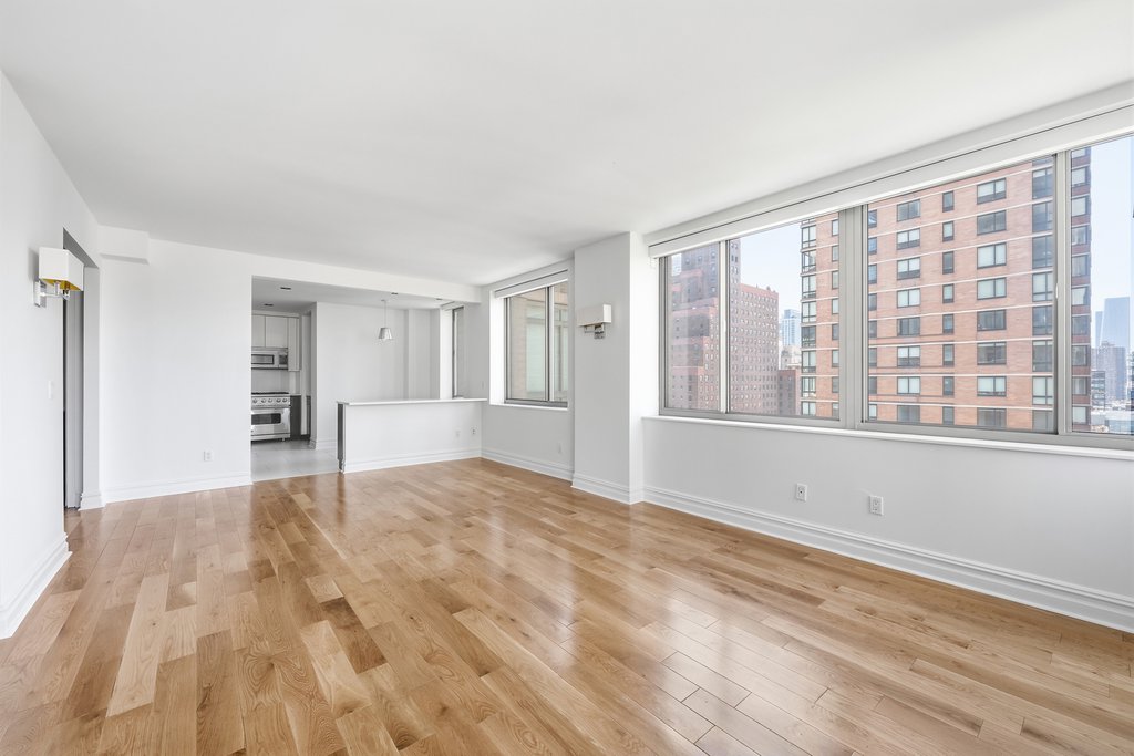 2 Columbus Avenue, Unit 15A photo 2