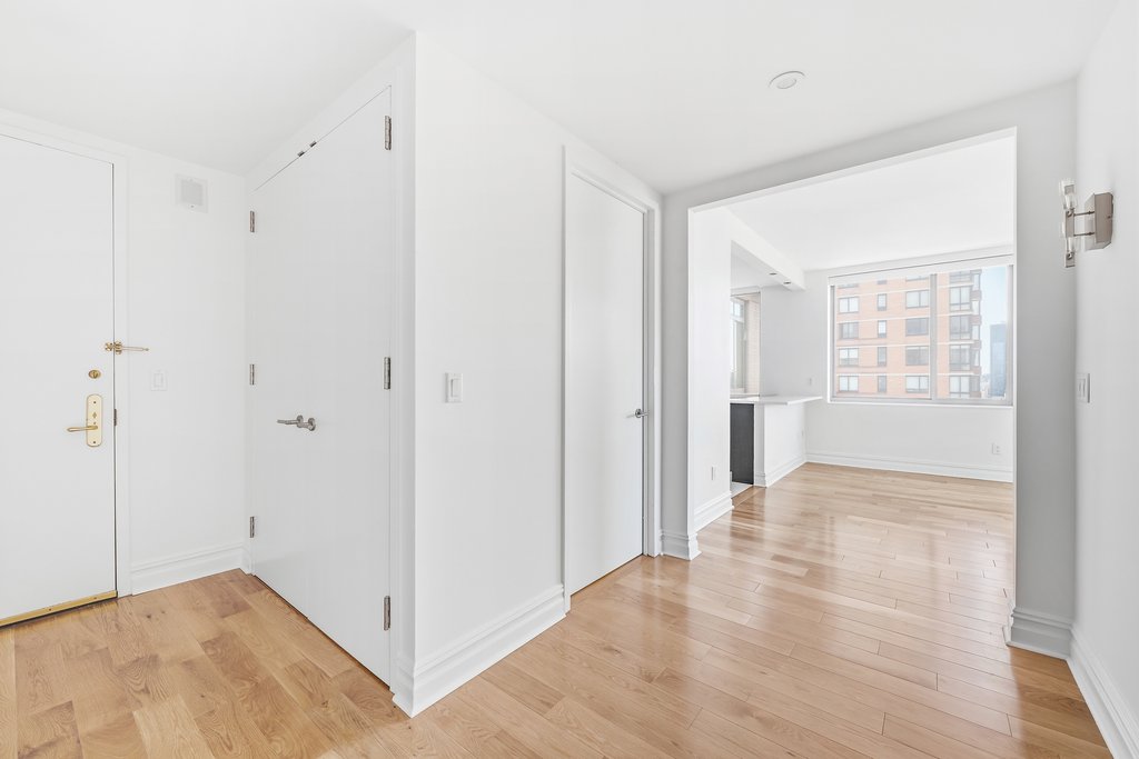 2 Columbus Avenue, Unit 15A photo 12