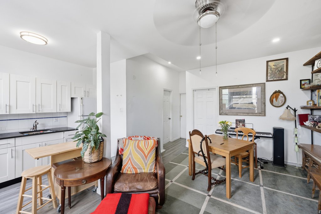 1341 Jefferson Avenue – For Sale