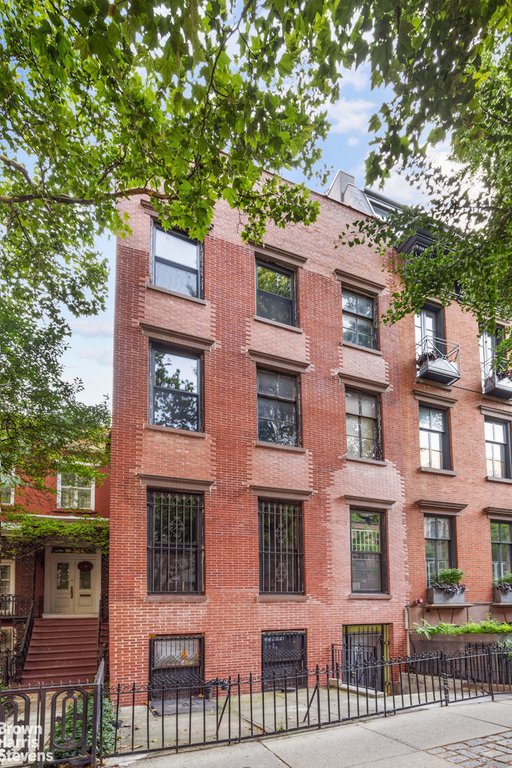 324 East 18th Street – For Sale photo 2