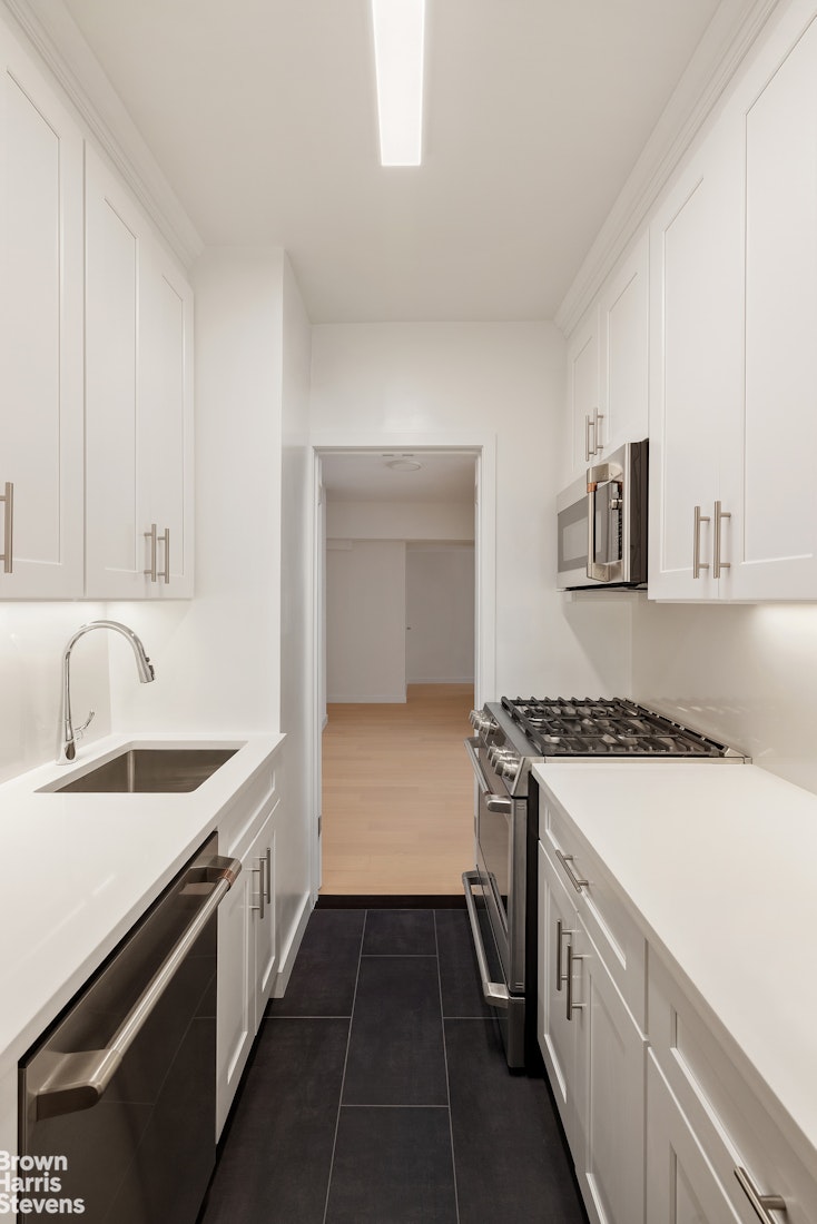 120 East 36th Street, Unit 10H photo 9