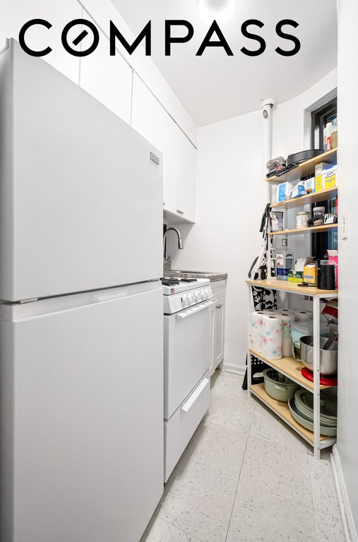 431 West 54th Street, Unit 5C photo 7