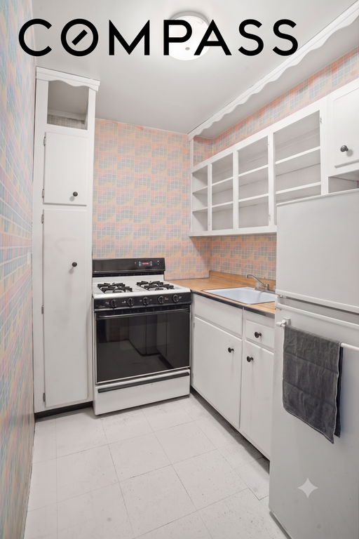 357 East 57th Street, Unit 10C photo 7