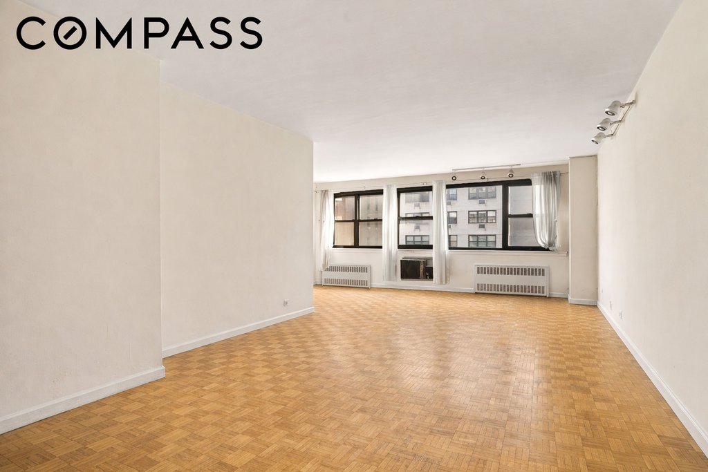 357 East 57th Street, Unit 10C photo 2