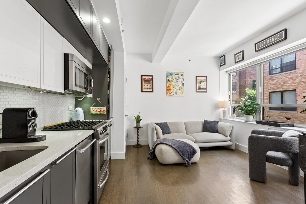 432 West 52nd Street, Unit 4C