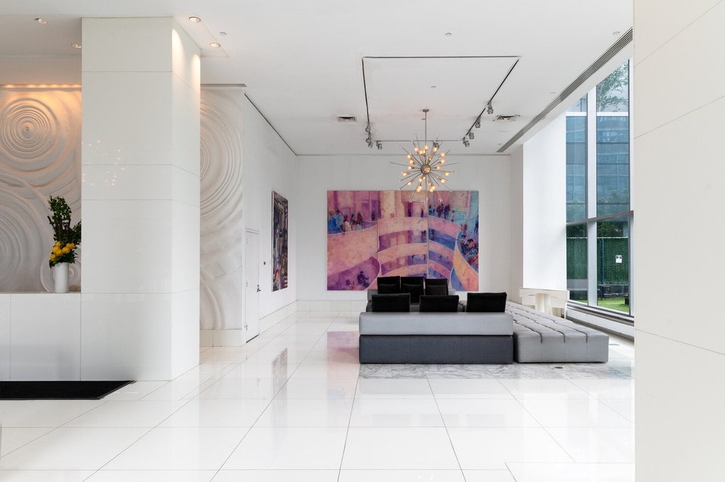 635 West 42nd Street, Unit 14D photo 9